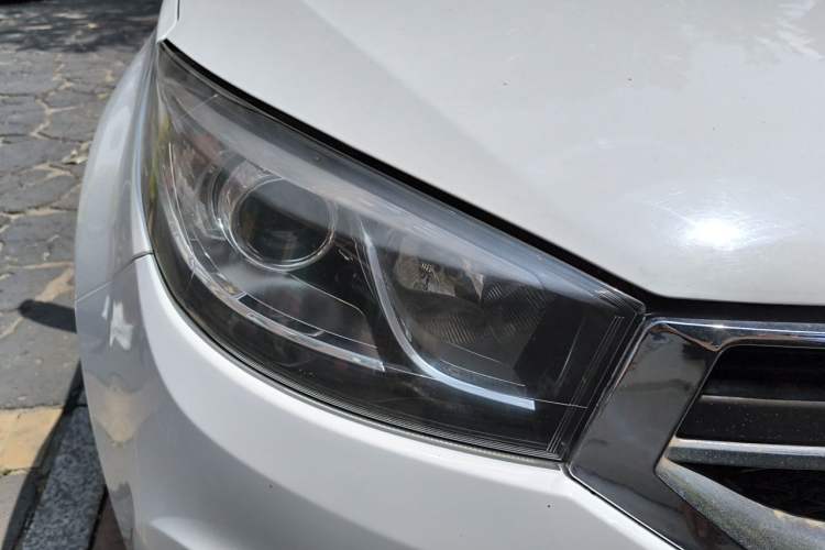 Used Chery Tiggo 3 2016 1.6L CVT Luxury Edition Right Front Headlight