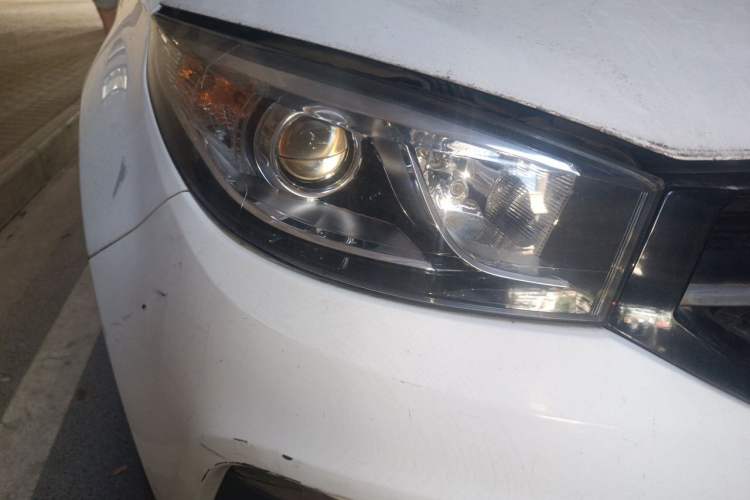 Used Chery Tiggo 3 2016 1.6L CVT ZhiShang Edition Right Front Headlight