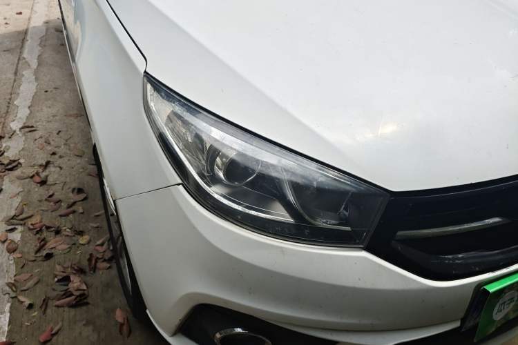 Used Chery Tiggo 3 2016 1.6L Manual Fashion Edition Right Front Headlight