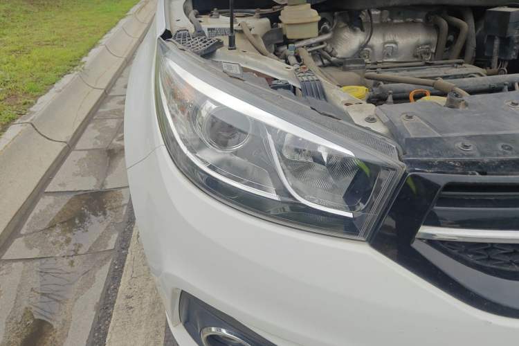 Used Chery Tiggo 3 2016 1.6L Manual Fashion Edition Right Front Headlight