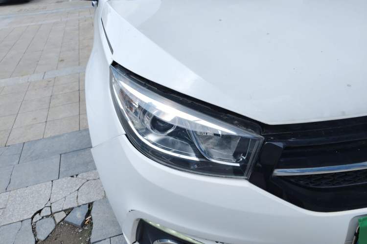 Used Chery Tiggo 3 2016 1.6L CVT ZhiShang Edition Right Front Headlight