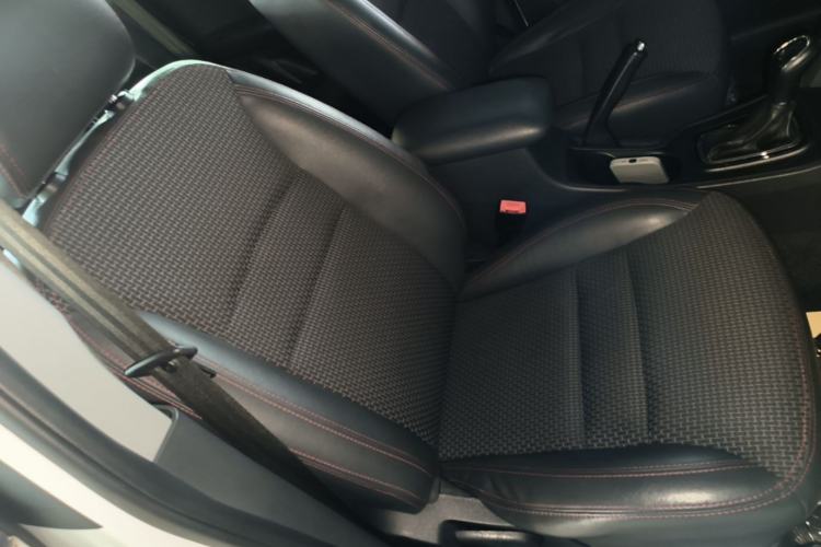 Used Chery Tiggo 3 2016 1.6L CVT ZhiShang Edition Right Front Seat