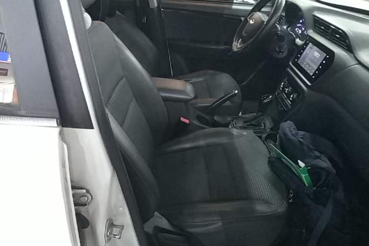 Used Chery Tiggo 3 2016 1.6L CVT ZhiShang Edition Right Front Seat