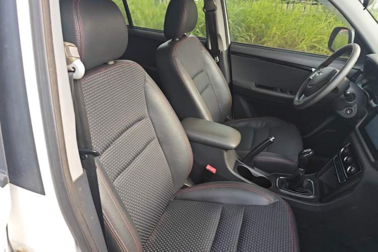 Used Chery Tiggo 3 2016 1.6L Manual ZhiShang Edition Right Front Seat