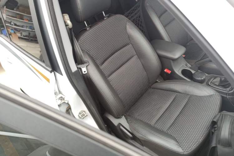 Used Chery Tiggo 3 2016 1.6L CVT ZhiShang Edition Right Front Seat
