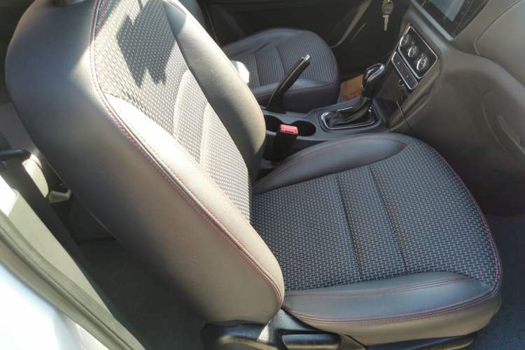 Used Chery Tiggo 3 2016 1.6L CVT ZhiShang Edition Right Front Seat