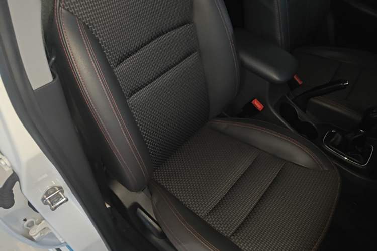 Used Chery Tiggo 3 2016 1.6L Manual ZhiShang Edition Right Front Seat