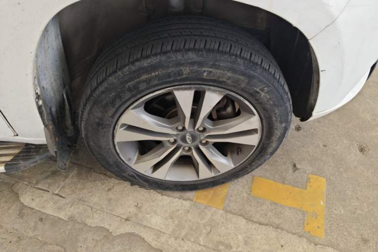 Used Chery Tiggo 3 2016 1.6L Manual ZhiShang Edition Right Front Wheel Hub