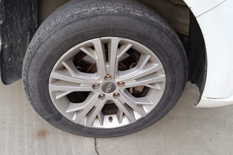 Used Chery Tiggo 3 2016 1.6L Manual Fashion Edition Right Front Wheel Hub