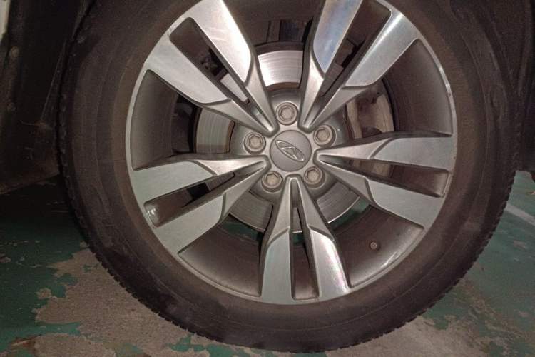 Used Chery Tiggo 3 2016 1.6L Manual ZhiShang Edition Right Front Wheel Hub