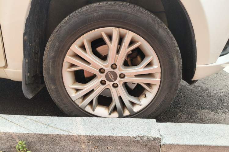 Used Chery Tiggo 3 2016 1.6L Manual Fashion Edition Right Front Wheel Hub