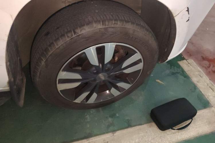 Used Chery Tiggo 3 2016 1.6L CVT ZhiShang Edition Right Front Wheel Hub