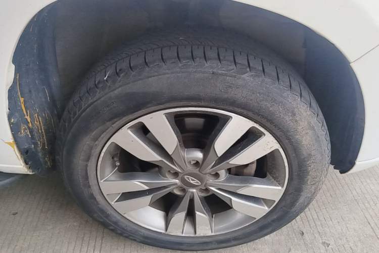 Used Chery Tiggo 3 2016 1.6L Manual ZhiShang Edition Right Front Wheel Hub