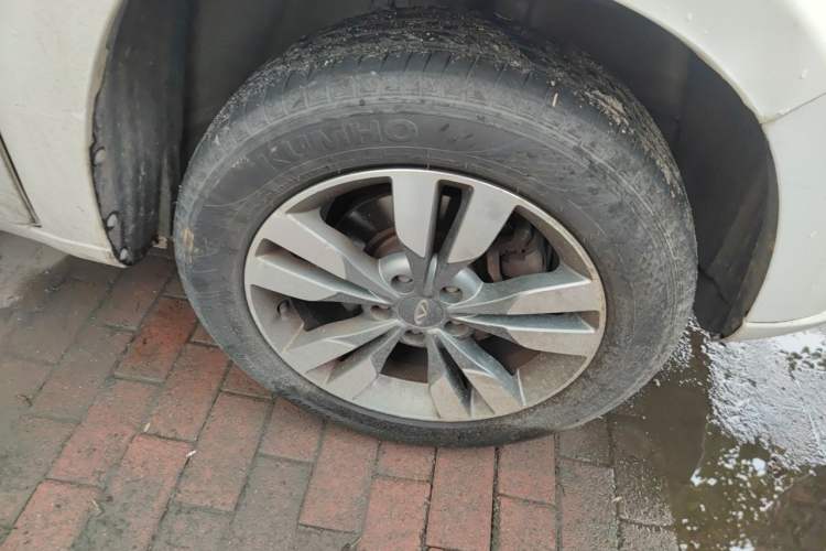 Used Chery Tiggo 3 2016 1.6L CVT ZhiShang Edition Right Front Wheel Hub