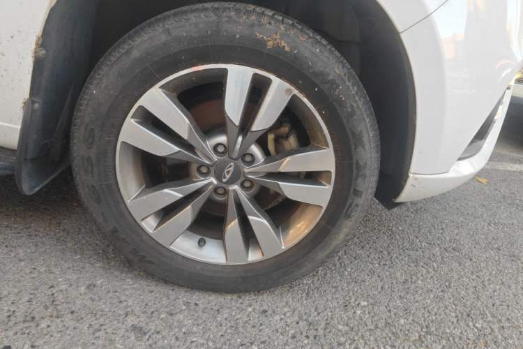 Used Chery Tiggo 3 2016 1.6L Manual ZhiShang Edition Right Front Wheel Hub