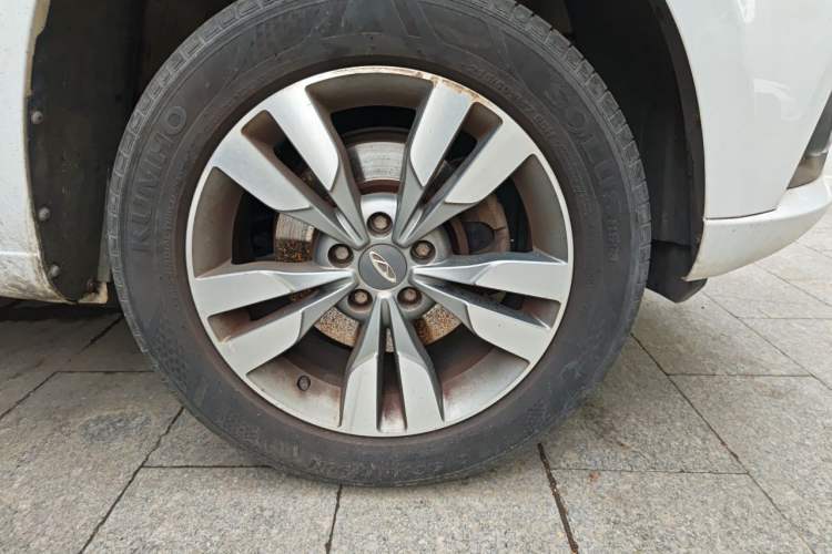 Used Chery Tiggo 3 2016 1.6L CVT ZhiShang Edition Right Front Wheel Hub