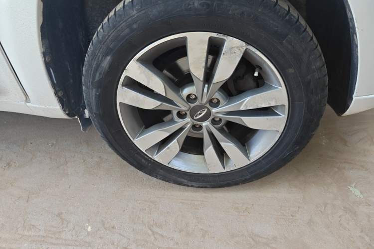 Used Chery Tiggo 3 2016 1.6L CVT ZhiShang Edition Right Front Wheel Hub