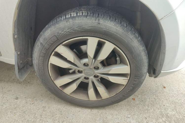 Used Chery Tiggo 3 2016 1.6L CVT ZhiShang Edition Right Front Wheel Hub
