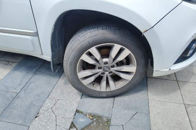 Used Chery Tiggo 3 2016 1.6L CVT ZhiShang Edition Right Front Wheel Hub