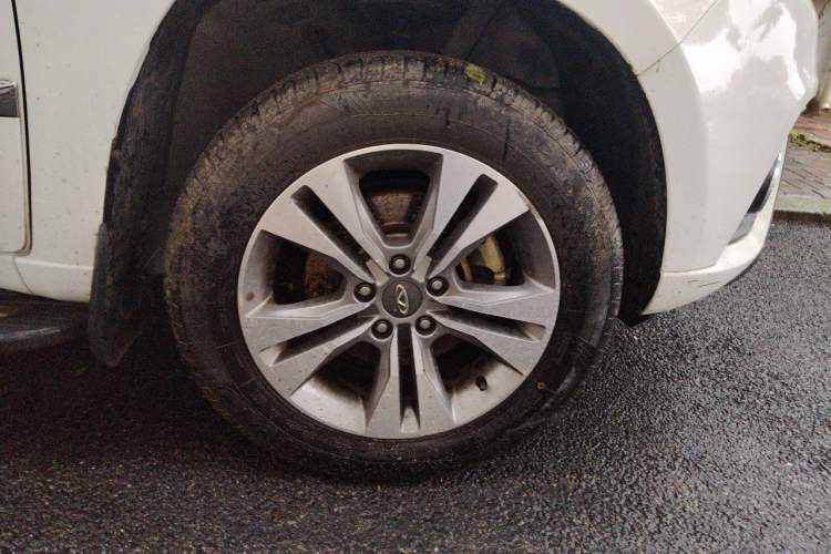 Used Chery Tiggo 3 2016 1.6L Manual ZhiShang Edition Right Front Wheel Hub