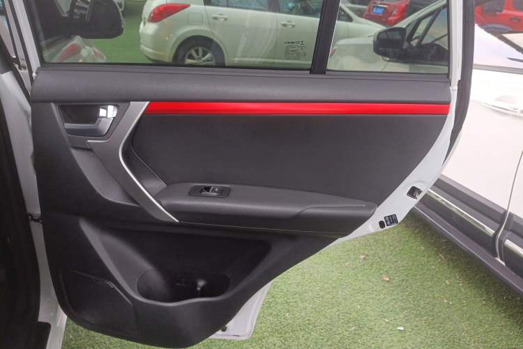 Used Chery Tiggo 3 2016 1.6L Manual ZhiShang Edition Right Rear Door Interior
