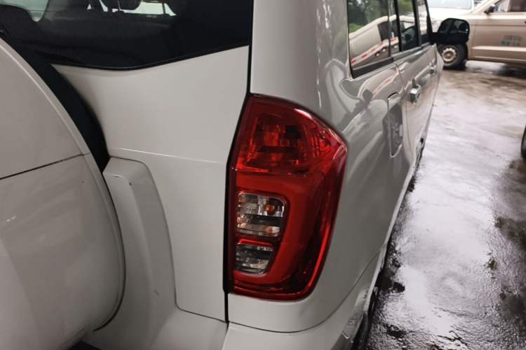 Used Chery Tiggo 3 2016 1.6L CVT ZhiShang Edition Right Rear Taillight