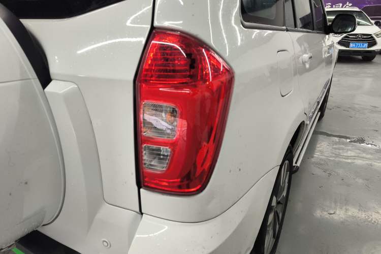 Used Chery Tiggo 3 2016 1.6L Manual ZhiShang Edition Right Rear Taillight