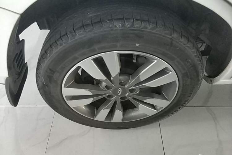 Used Chery Tiggo 3 2016 1.6L CVT ZhiShang Edition Right Rear Wheel Hub