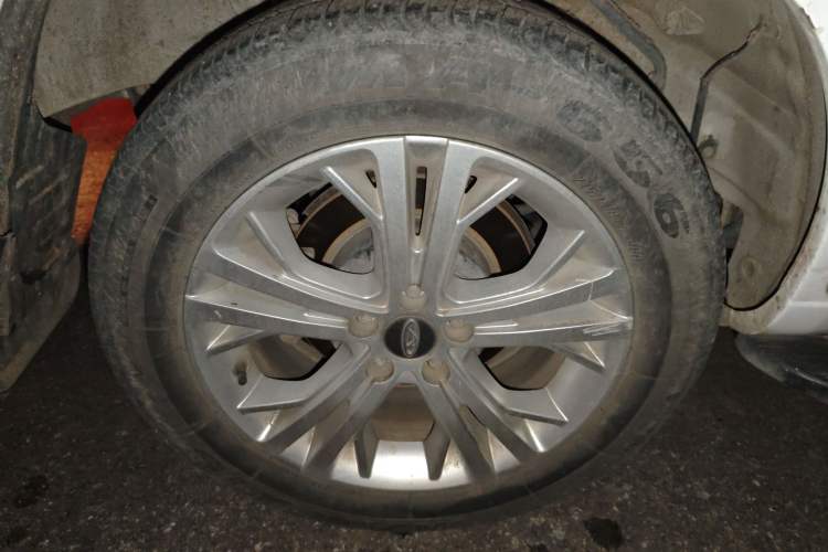 Used Chery Tiggo 3 2016 1.6L Manual Fashion Edition Right Rear Wheel Hub