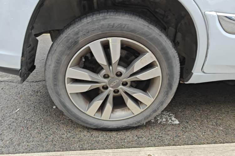 Used Chery Tiggo 3 2016 1.6L CVT ZhiShang Edition Right Rear Wheel Hub