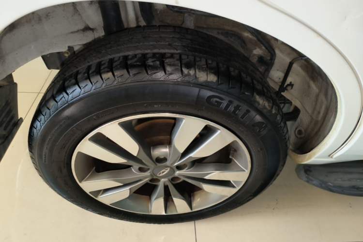 Used Chery Tiggo 3 2016 1.6L CVT ZhiShang Edition Right Rear Wheel Hub