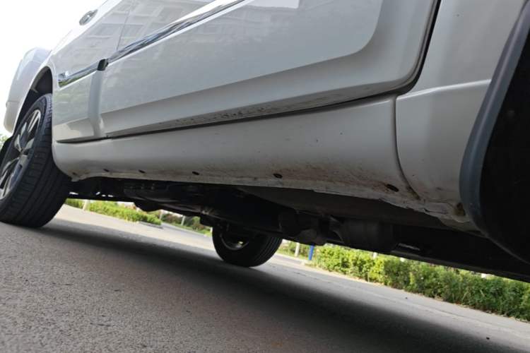 Used Chery Tiggo 3 2016 1.6L Manual ZhiShang Edition Right Side Sill