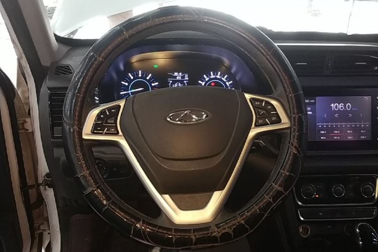 Used Chery Tiggo 3 2016 1.6L CVT ZhiShang Edition Steering Wheel