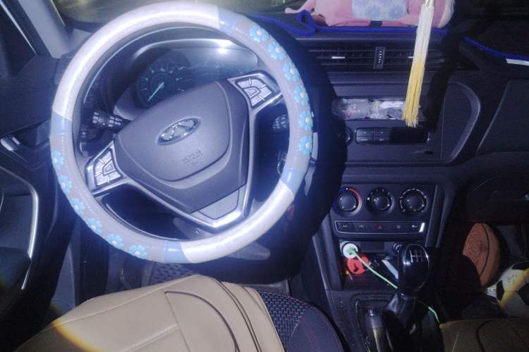 Used Chery Tiggo 3 2016 1.6L Manual Fashion Edition Steering Wheel