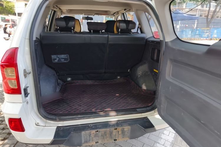 Used Chery Tiggo 3 2016 1.6L Manual ZhiShang Edition Trunk