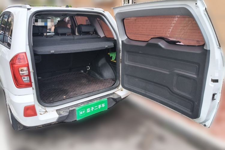 Used Chery Tiggo 3 2016 1.6L Manual Fashion Edition Trunk