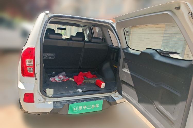 Used Chery Tiggo 3 2016 1.6L Manual ZhiShang Edition Trunk