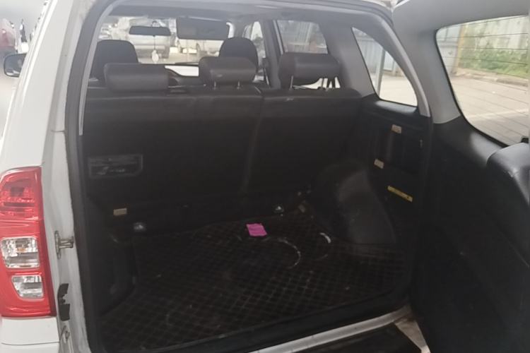 Used Chery Tiggo 3 2016 1.6L Manual ZhiShang Edition Trunk