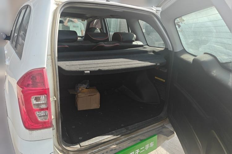 Used Chery Tiggo 3 2016 1.6L Manual ZhiShang Edition Trunk