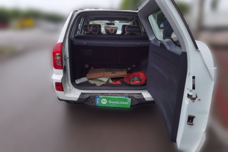Used Chery Tiggo 3 2016 1.6L Manual ZhiShang Edition Trunk