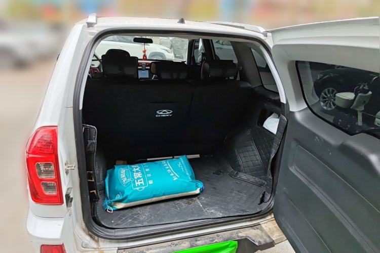 Used Chery Tiggo 3 2016 1.6L CVT ZhiShang Edition Trunk