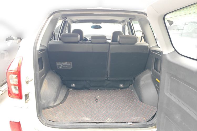 Used Chery Tiggo 3 2016 1.6L Manual ZhiShang Edition Trunk