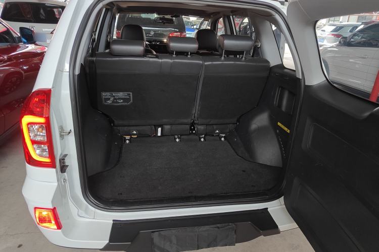 Used Chery Tiggo 3 2016 1.6L Manual ZhiShang Edition Trunk
