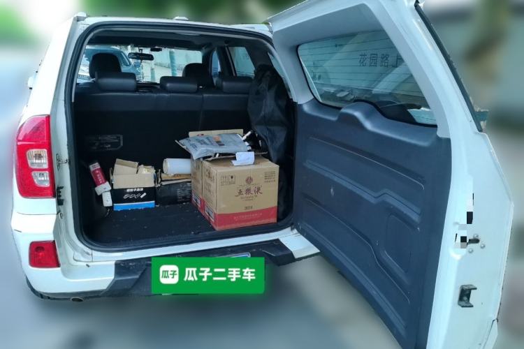 Used Chery Tiggo 3 2016 1.6L Manual ZhiShang Edition Trunk