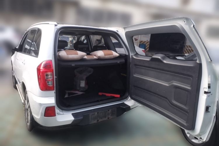 Used Chery Tiggo 3 2016 1.6L CVT ZhiShang Edition Trunk