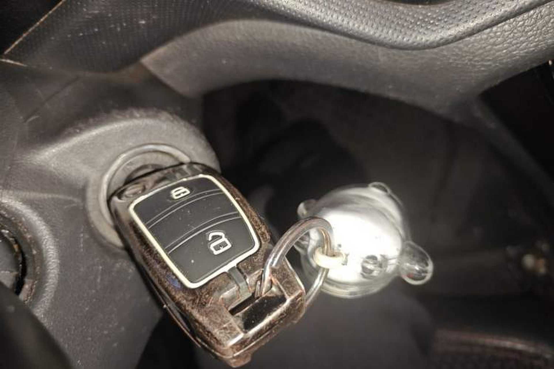 Used Chery Tiggo 3 2016 1.6L Manual ZhiShang Edition Vehicle Key