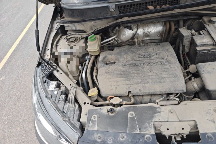 Used Chery Tiggo 3 2016 1.6L CVT ZhiShang Edition Engine Bay Right