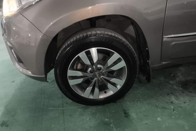 Used Chery Tiggo 3 2016 1.6L CVT ZhiShang Edition Exterior 4