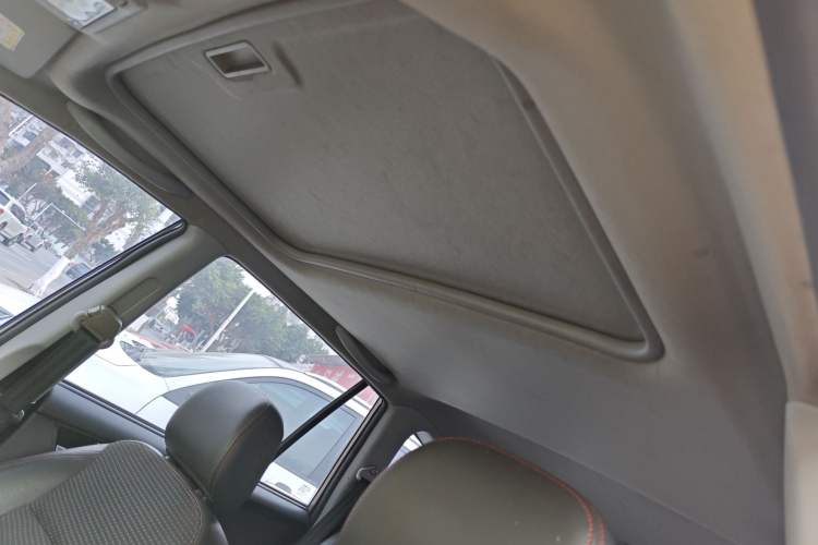 Used Chery Tiggo 3 2016 1.6L Manual ZhiShang Edition Headliner