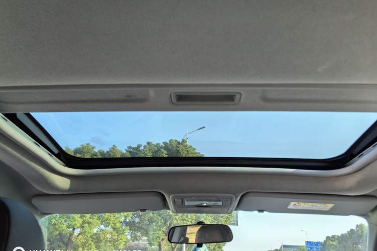 Used Chery Tiggo 3 2016 1.6L Manual ZhiShang Edition Headliner
